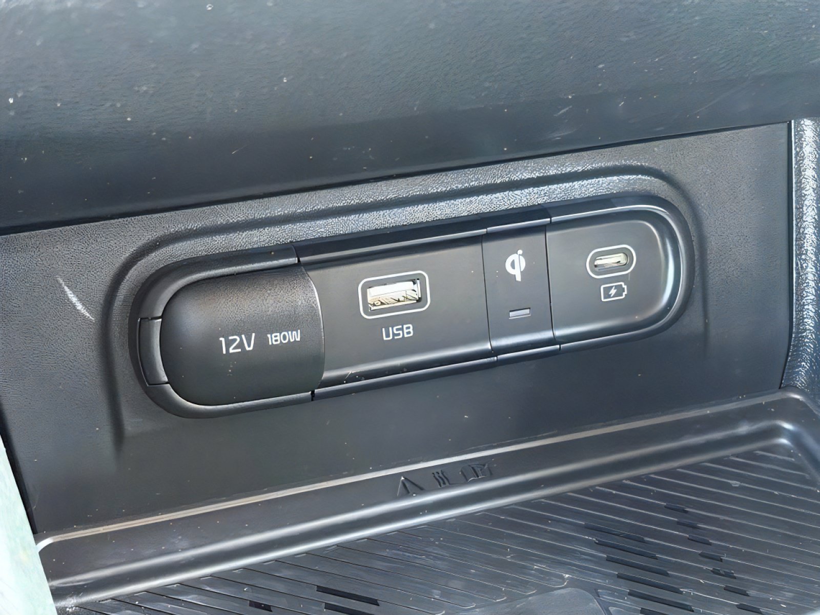 Used 2023 Kia Sportage EX AWD/4WD image 27