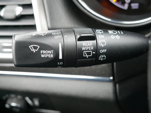 Used 2018 Jeep Grand Cherokee Limited image 27