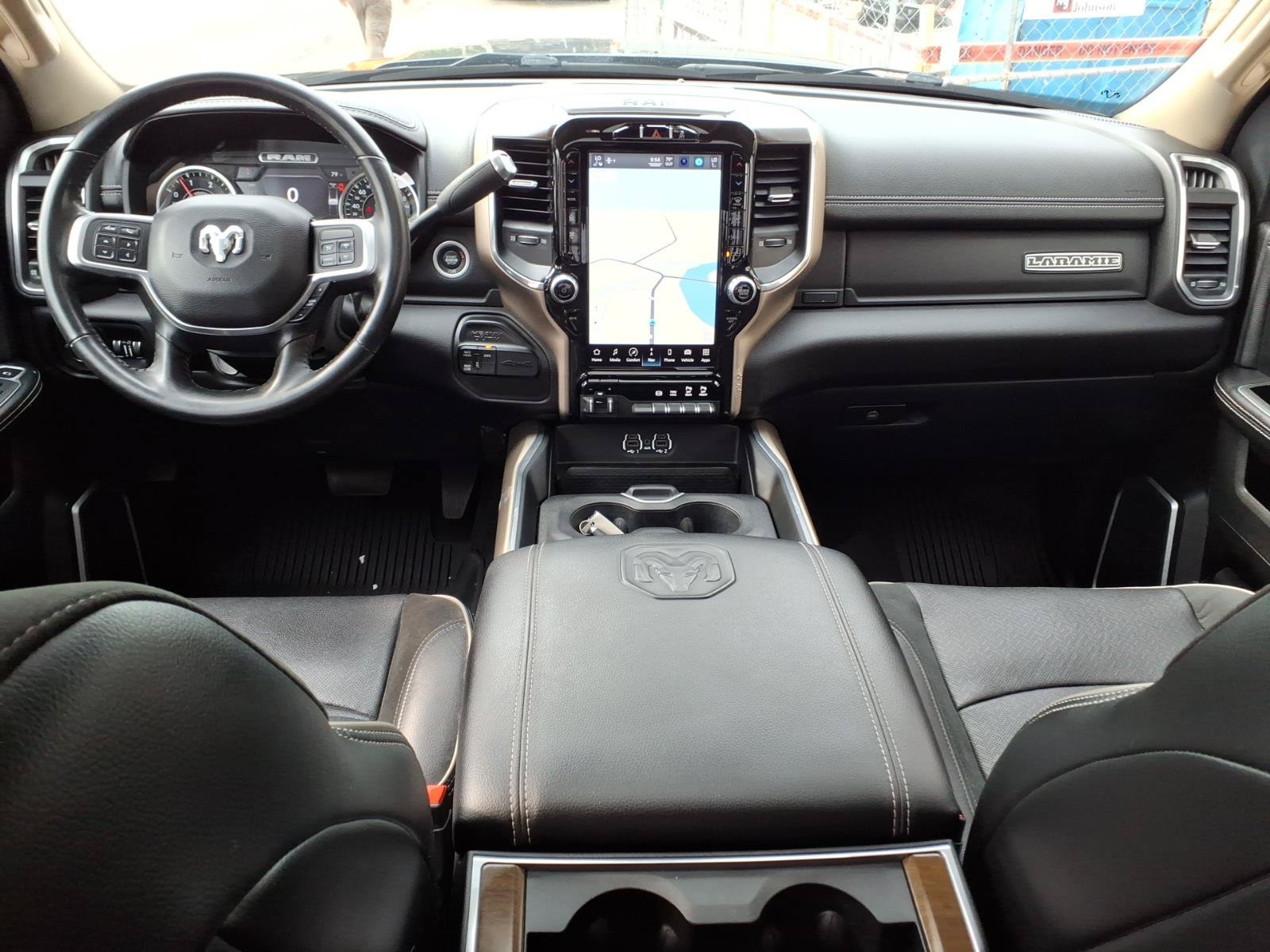 Used 2022 RAM 3500 Laramie AWD/4WD image 11