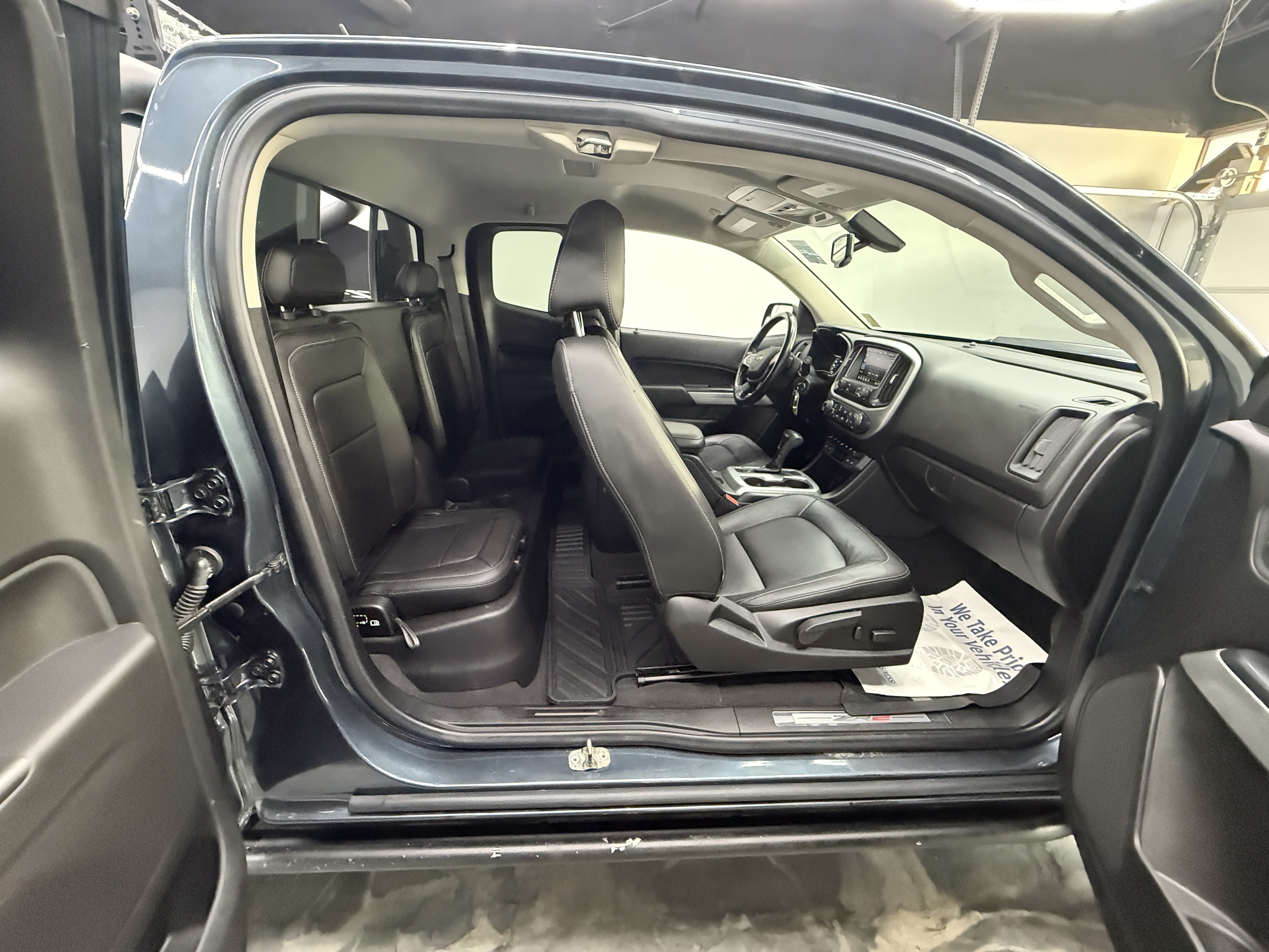 Used 2019 Chevrolet Colorado ZR2 w/ ZR2 Dusk Special Edition AWD/4WD image 22