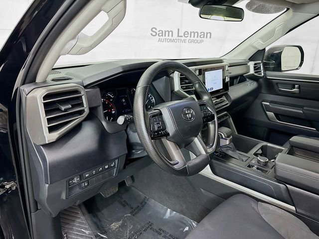 Used 2022 Toyota Tundra SR5 w/ SR5 Convenience Package image 9