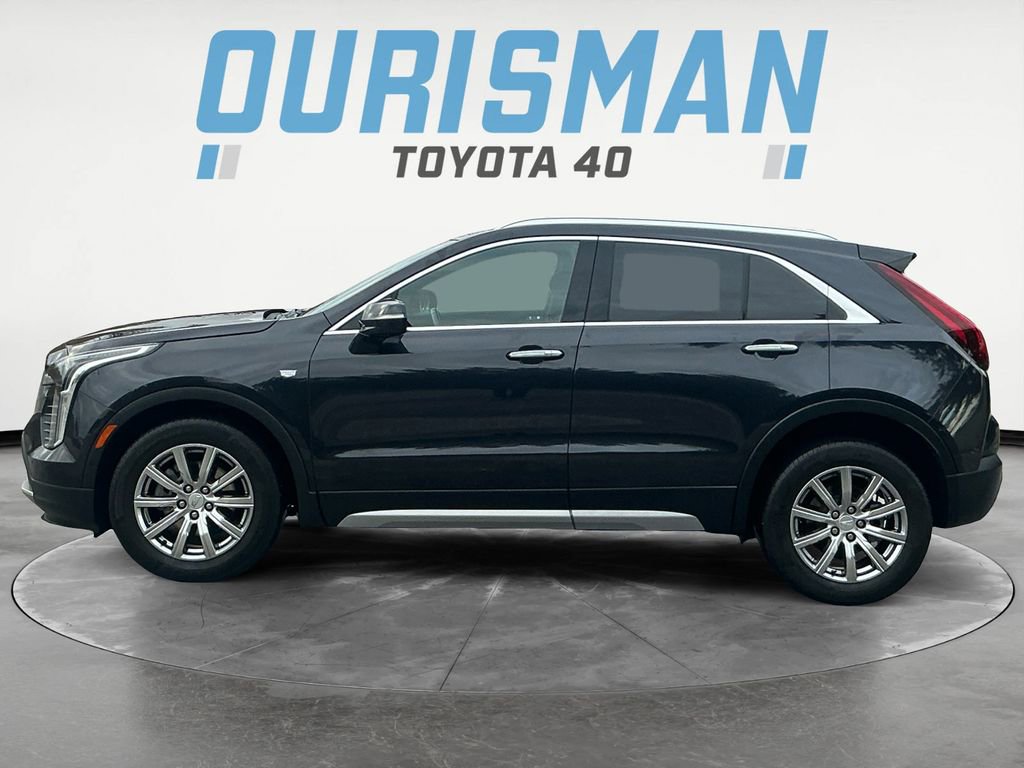 Used 2022 Cadillac XT4 Premium Luxury w/ Enhanced Visibility Package image 3