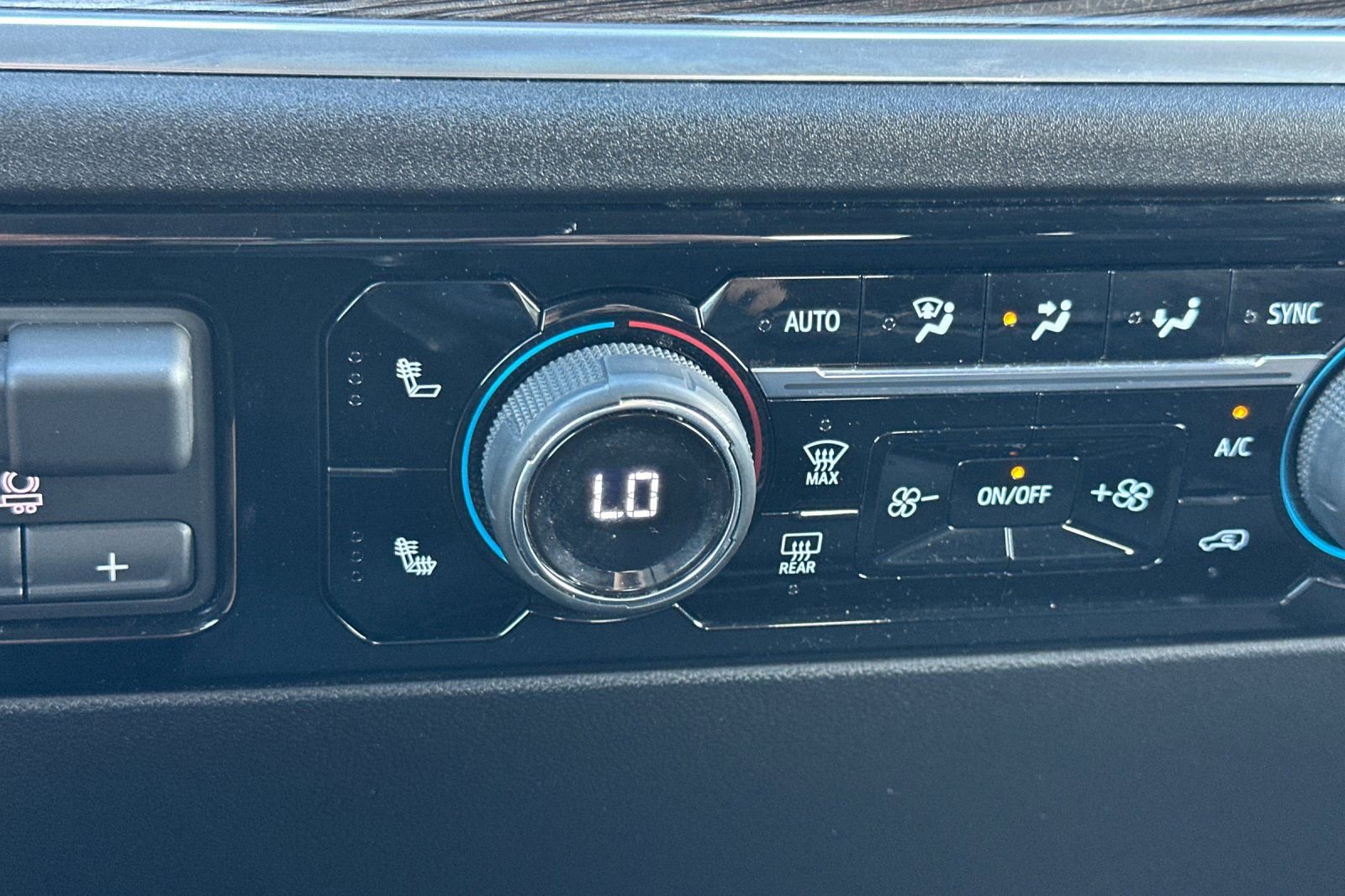 Used 2026 Chevrolet Silverado 1500 LT w/ All Star Edition Plus image 29