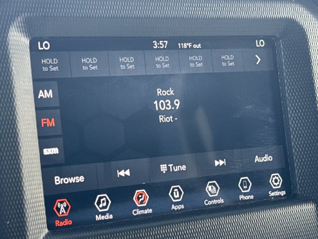 Used 2023 Jeep Gladiator Sport AWD/4WD image 19