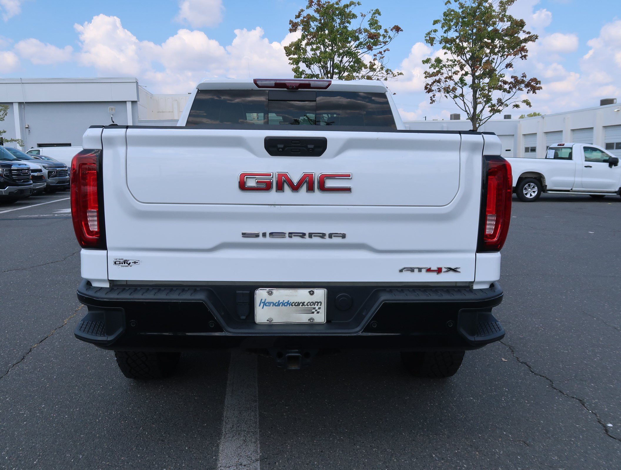 Used 2023 GMC Sierra 1500 AT4X AWD/4WD image 9