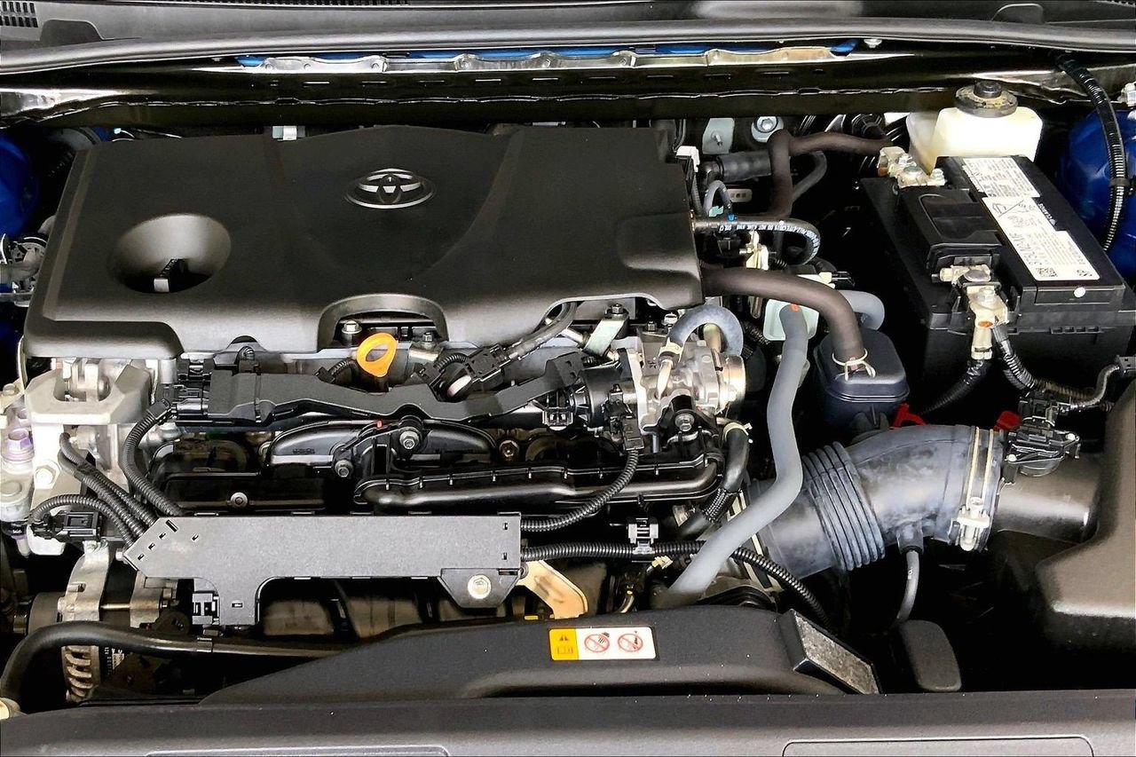 Used 2024 Toyota Camry SE FWD image 9
