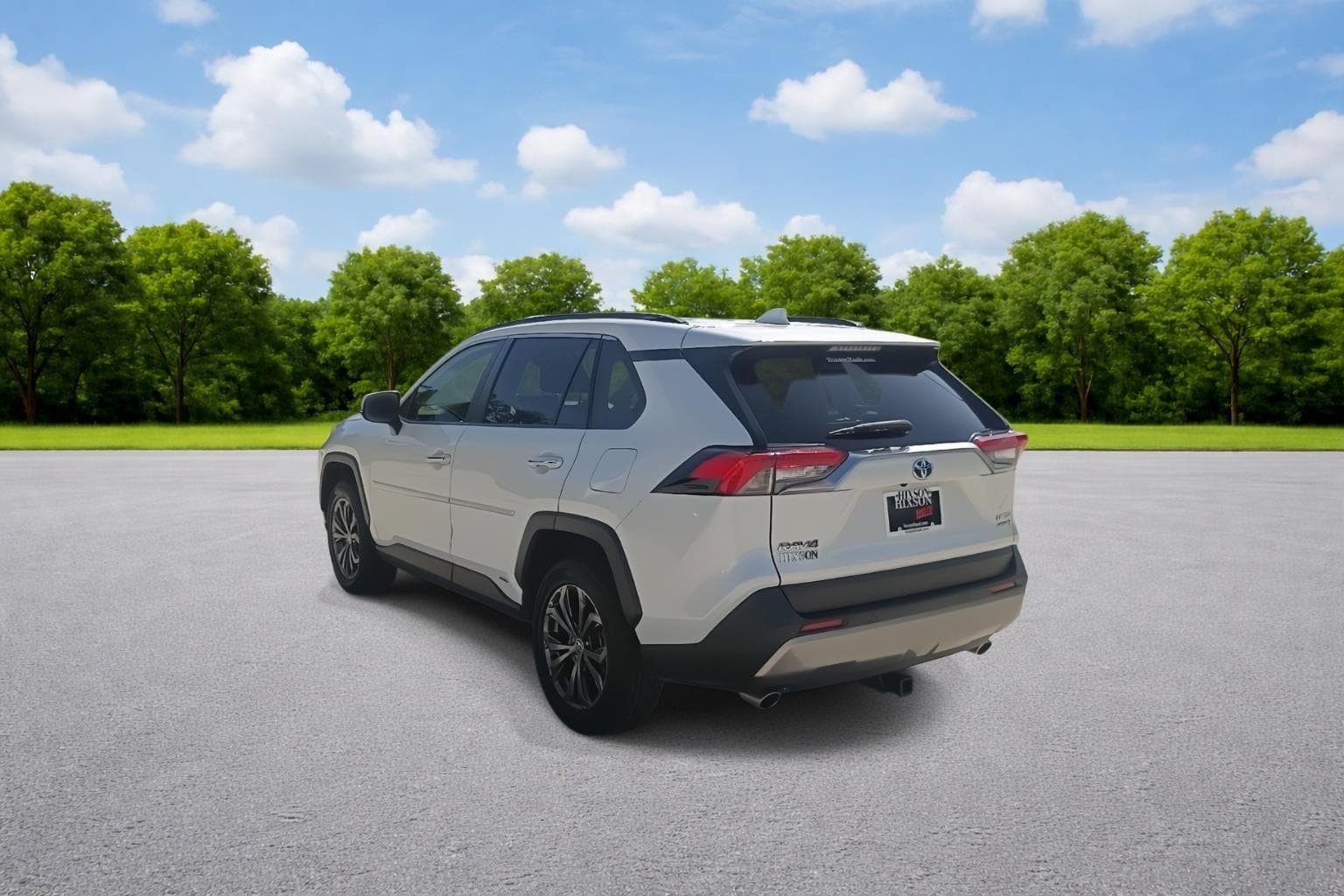 Used 2022 Toyota RAV4 Limited AWD/4WD image 5