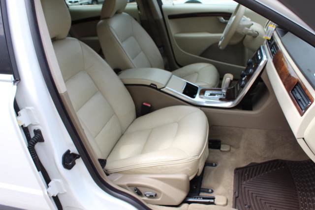 Used 2012 Volvo XC70 3.2 image 27