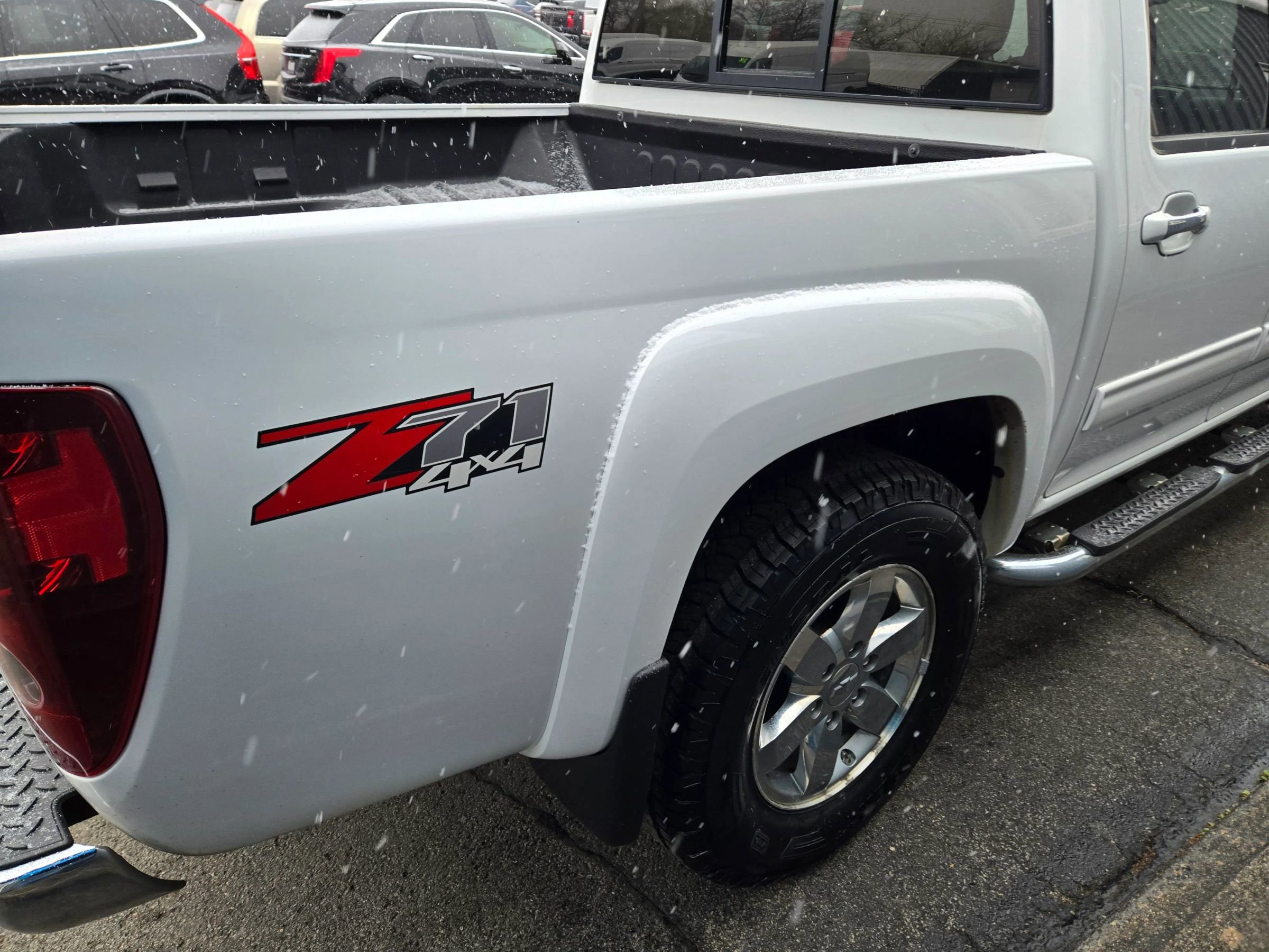 Used 2011 Chevrolet Colorado LT image 9