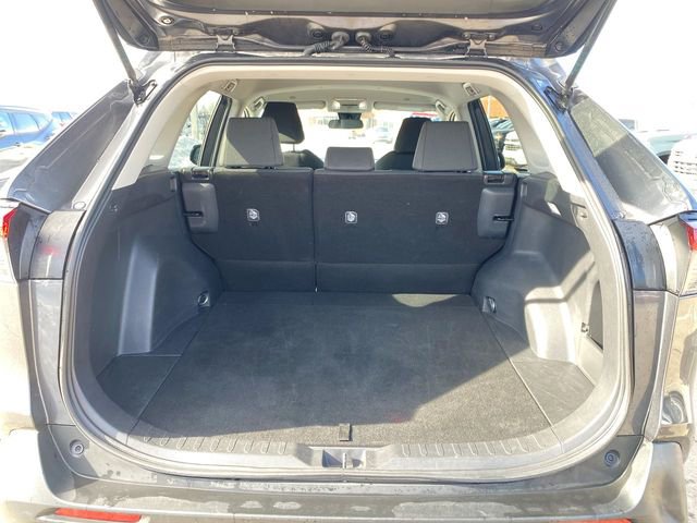 Used 2024 Toyota RAV4 LE image 23