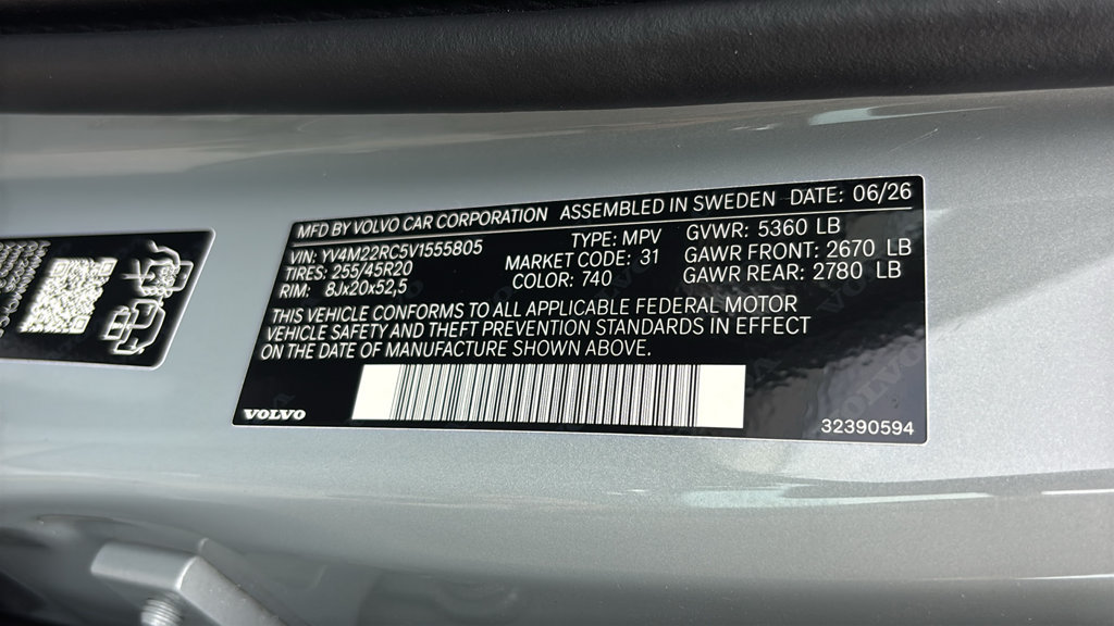 New 2027 Volvo XC60 B5 Plus AWD/4WD image 32