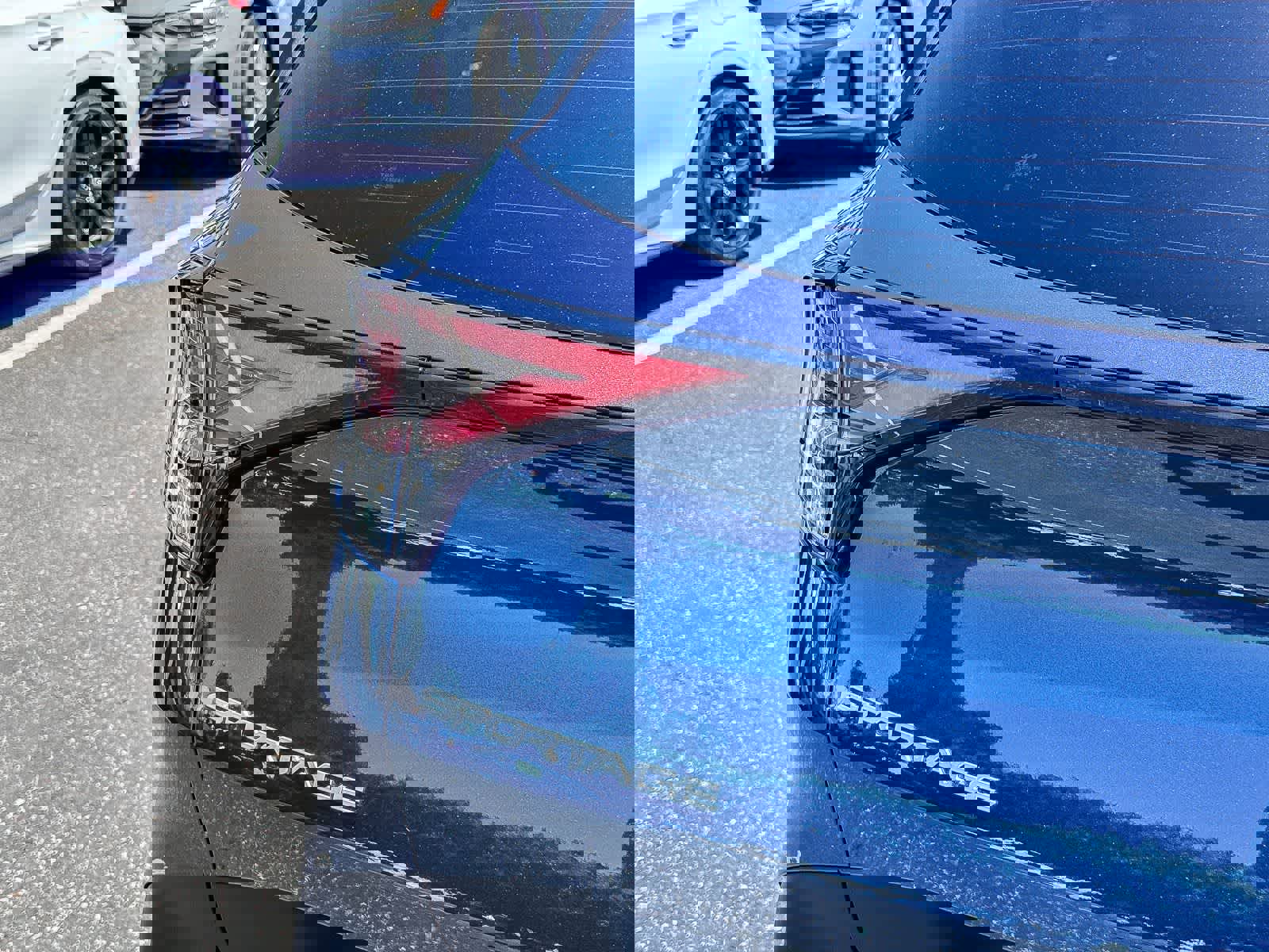 Used 2023 Kia Sportage X-Line AWD/4WD image 11