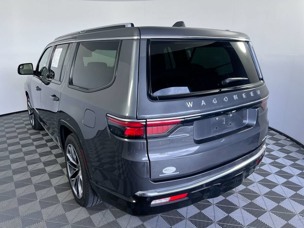 Used 2022 Jeep Wagoneer Series III w/ Premium Group I AWD/4WD image 5