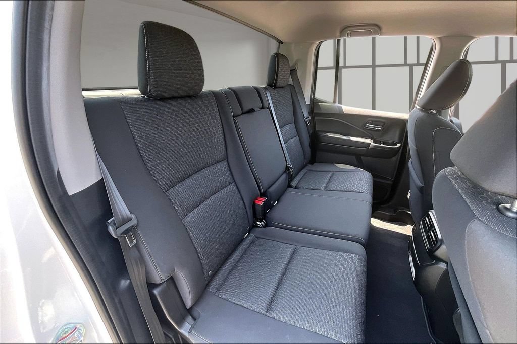 Used 2024 Honda Ridgeline Sport image 25