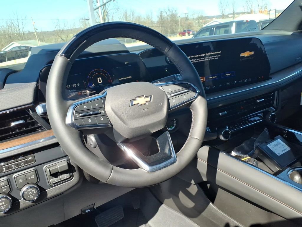 New 2026 Chevrolet Suburban High Country image 5