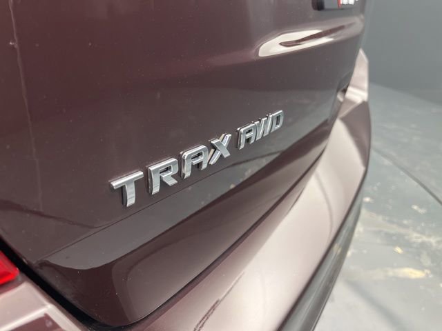 Used 2022 Chevrolet Trax LT w/ LT Convenience Package image 8