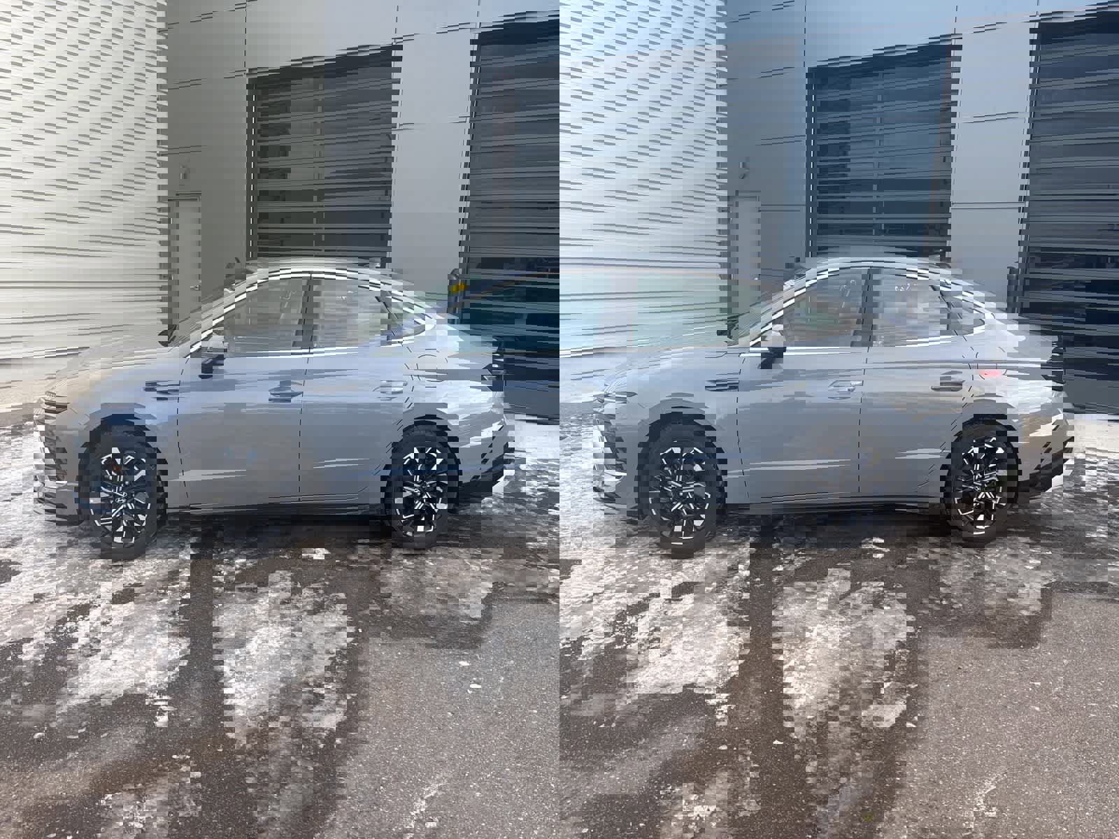 Used 2024 Hyundai Sonata SEL image 2