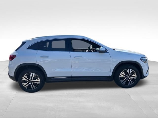 Used 2025 Mercedes-Benz GLA 250 4MATIC image 8