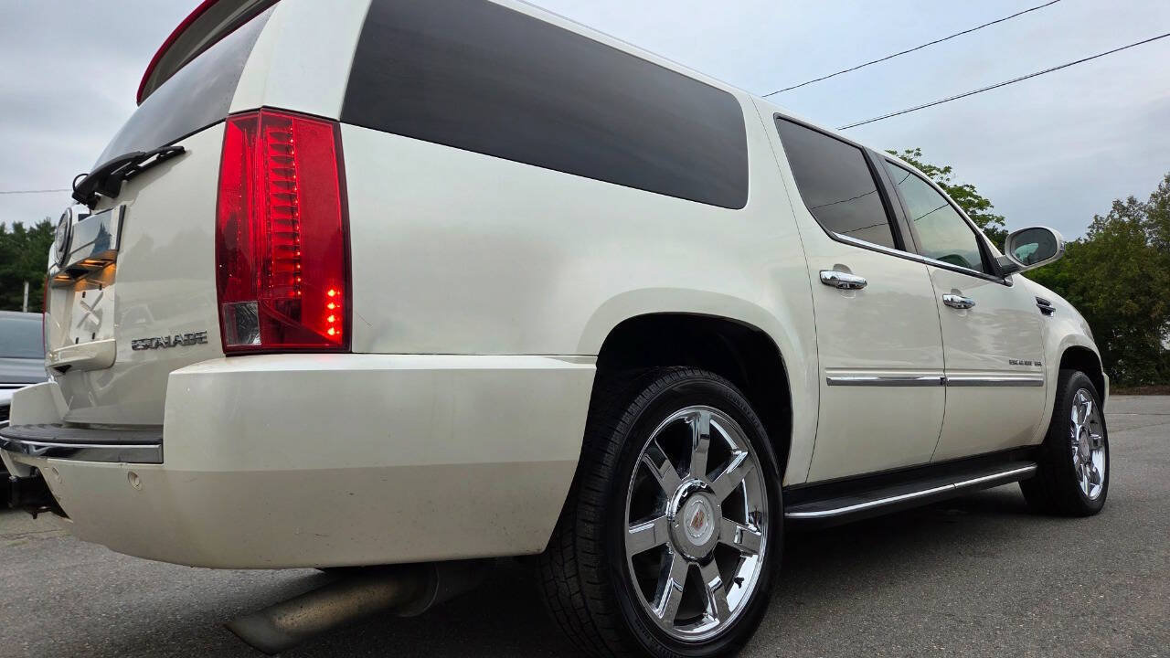 Used 2010 Cadillac Escalade ESV Luxury AWD/4WD image 15
