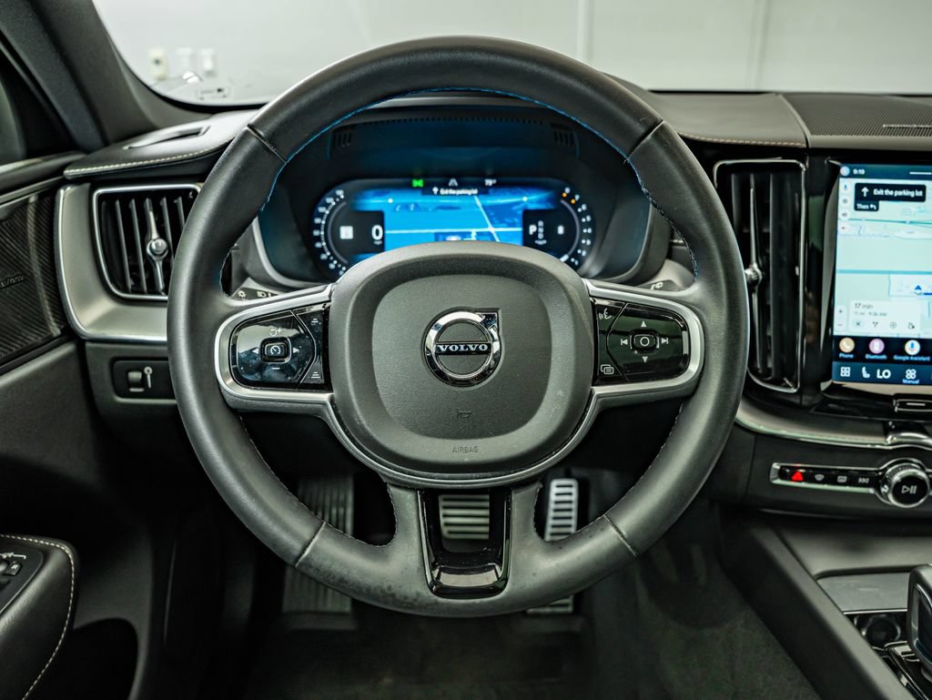 Used 2022 Volvo XC60 B5 R-Design w/ Advanced Package AWD/4WD image 23