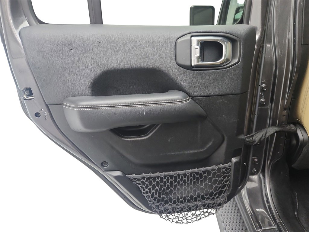 Used 2018 Jeep Wrangler Unlimited Sahara w/ Dual Top Group image 23