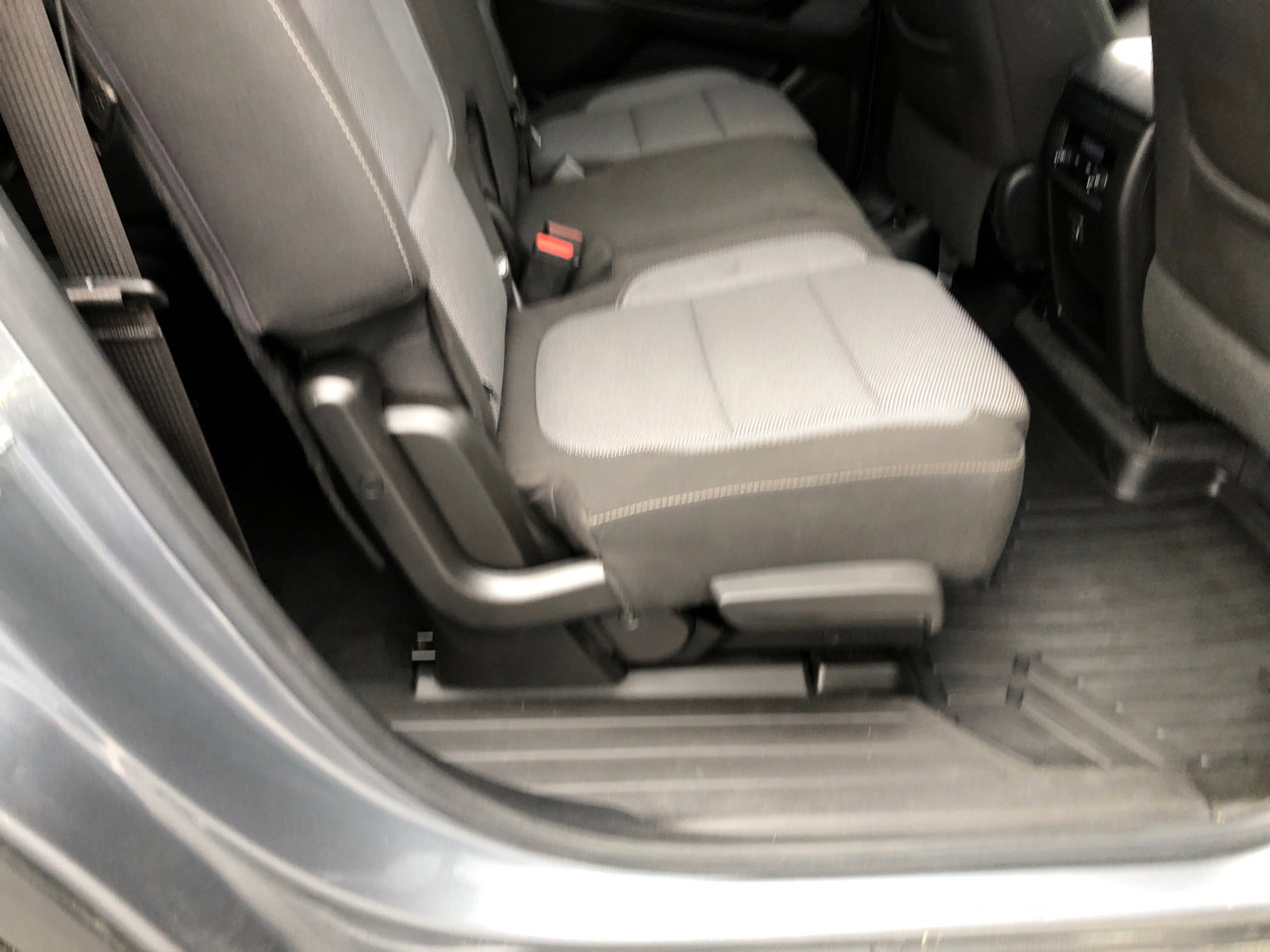 Used 2020 Chevrolet Traverse LT image 27