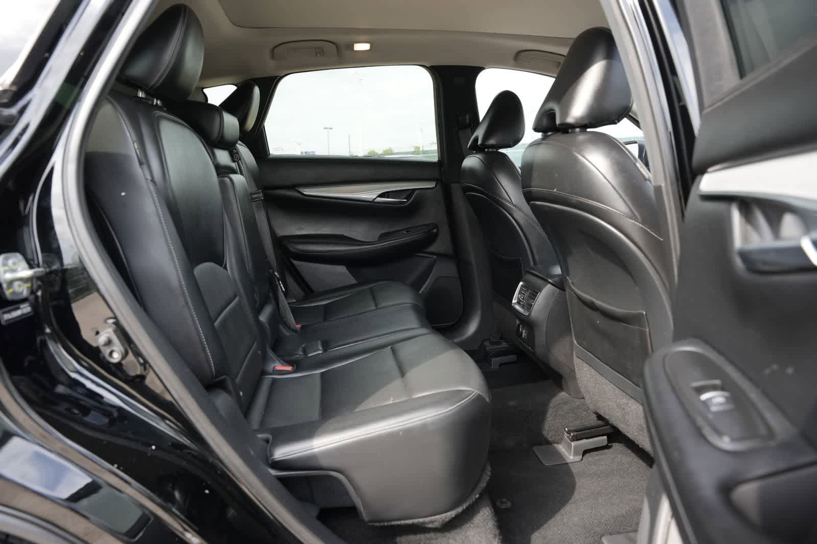 Used 2021 INFINITI QX50 Luxe FWD image 20
