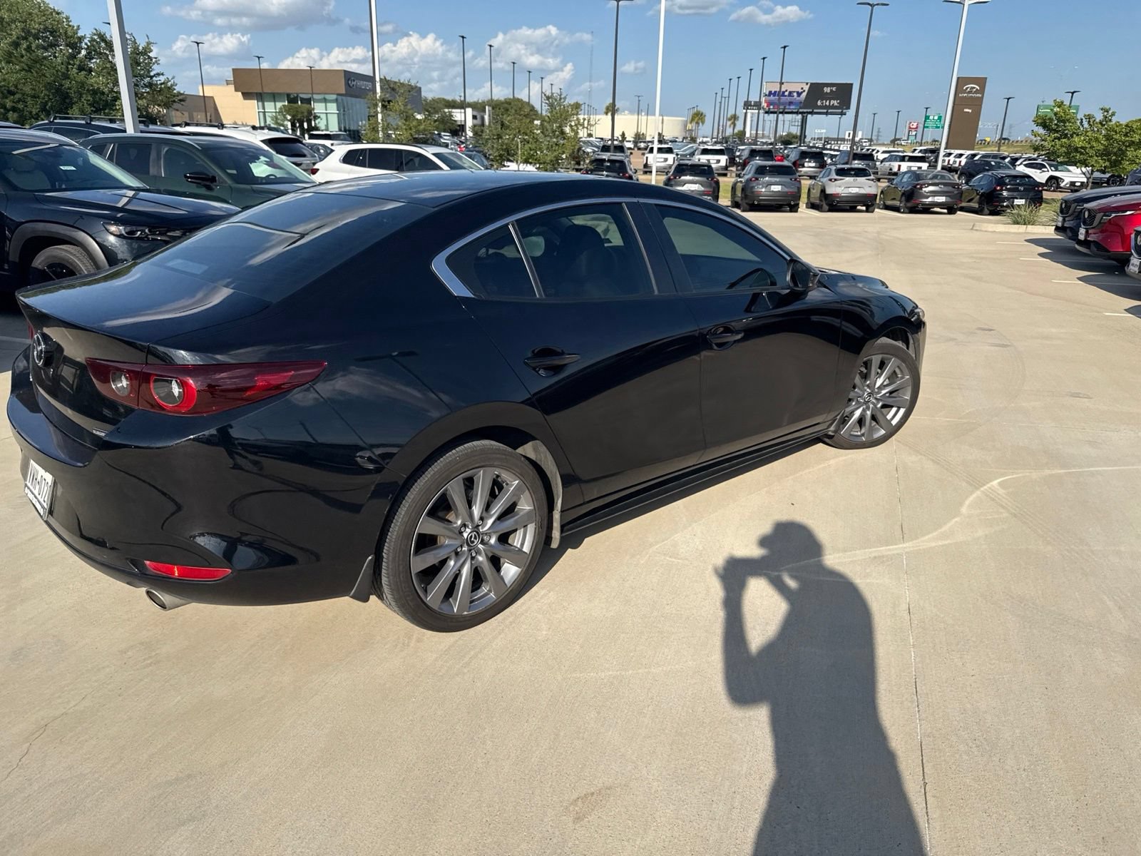 Used 2024 MAZDA MAZDA3 s FWD image 5