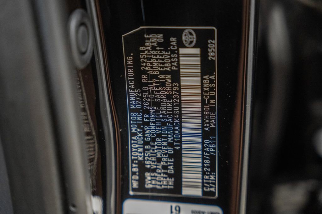 Used 2025 Toyota Camry LE image 38