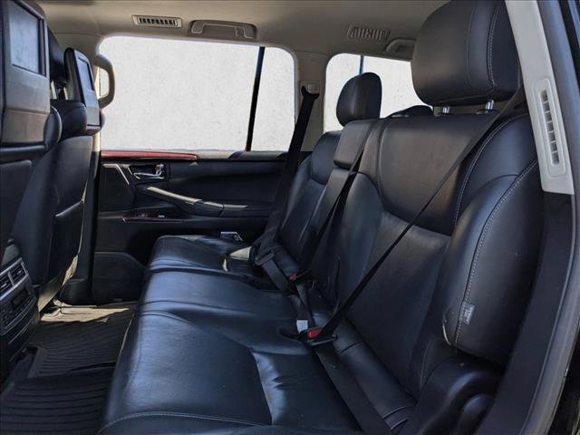 Used 2015 Lexus LX 570 4WD w/ Luxury Package image 15