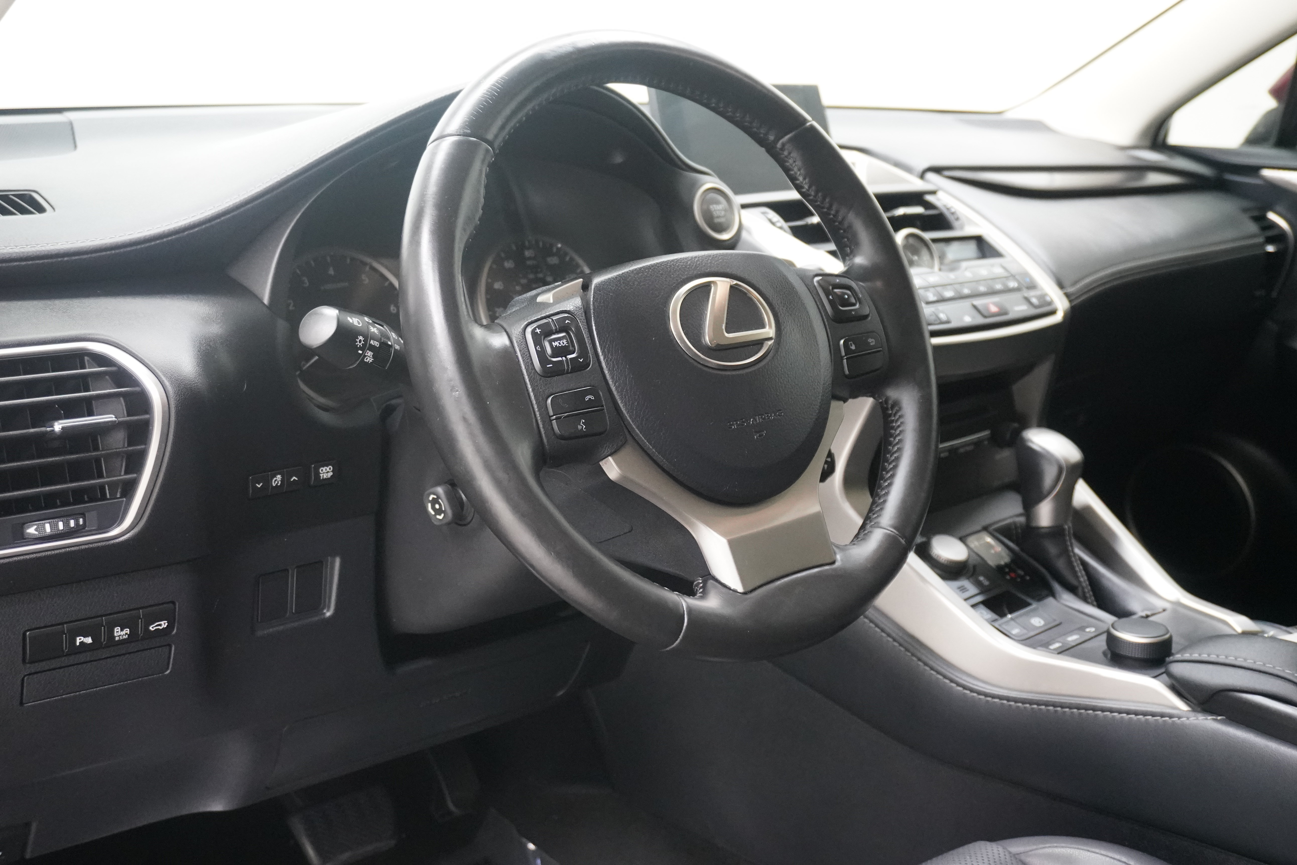 Used 2016 Lexus NX 200t FWD w/ Premium Package image 10