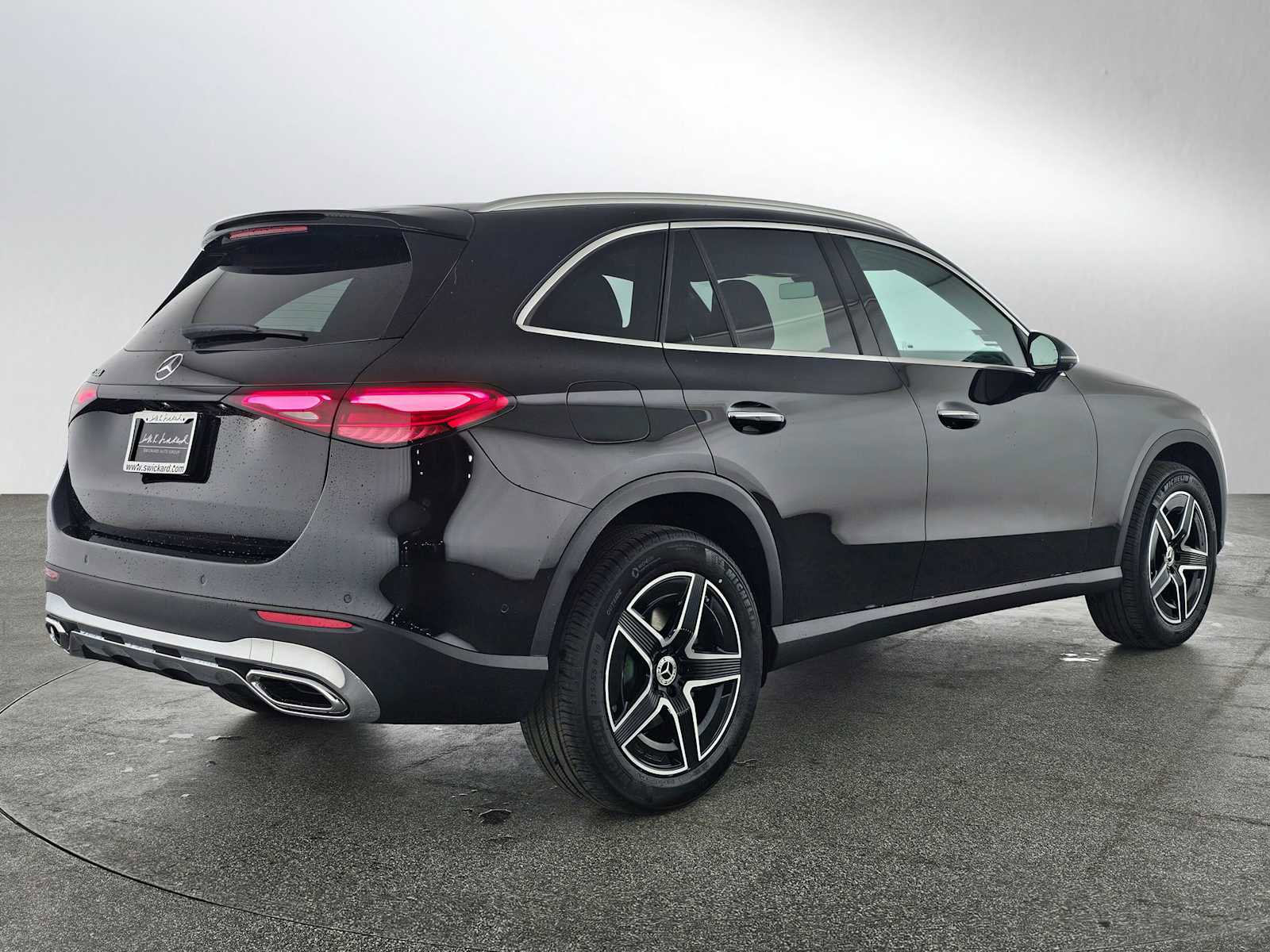 Used 2026 Mercedes-Benz GLC 300 image 3