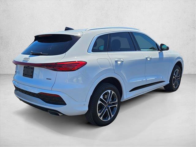 Certified 2025 Audi Q5 Premium w/ Convenience Package AWD/4WD image 5