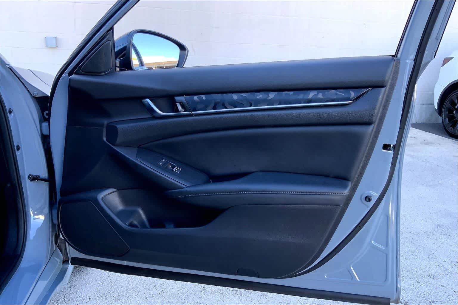 Used 2021 Honda Accord Sport Special Edition image 28
