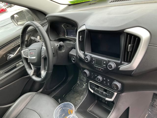 Used 2024 GMC Terrain SLT AWD/4WD image 11