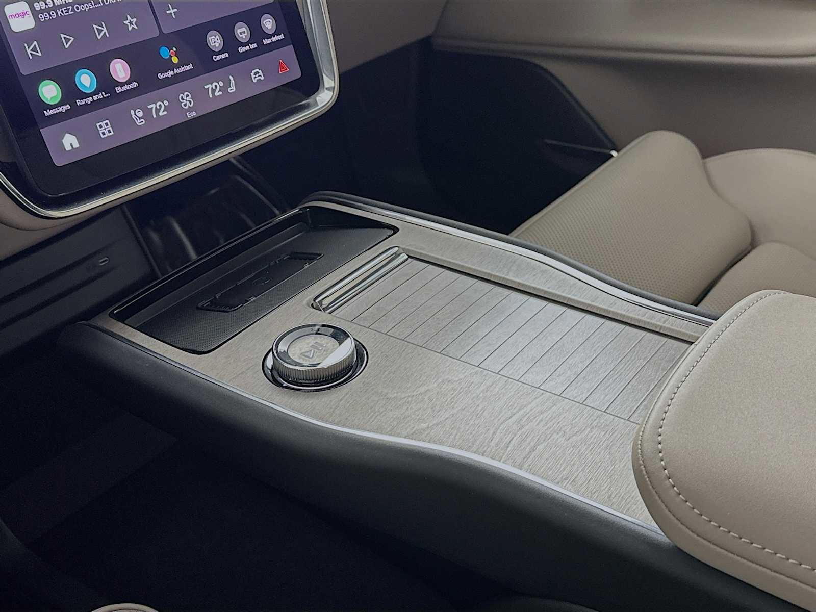 Used 2025 Volvo EX90 Plus image 15