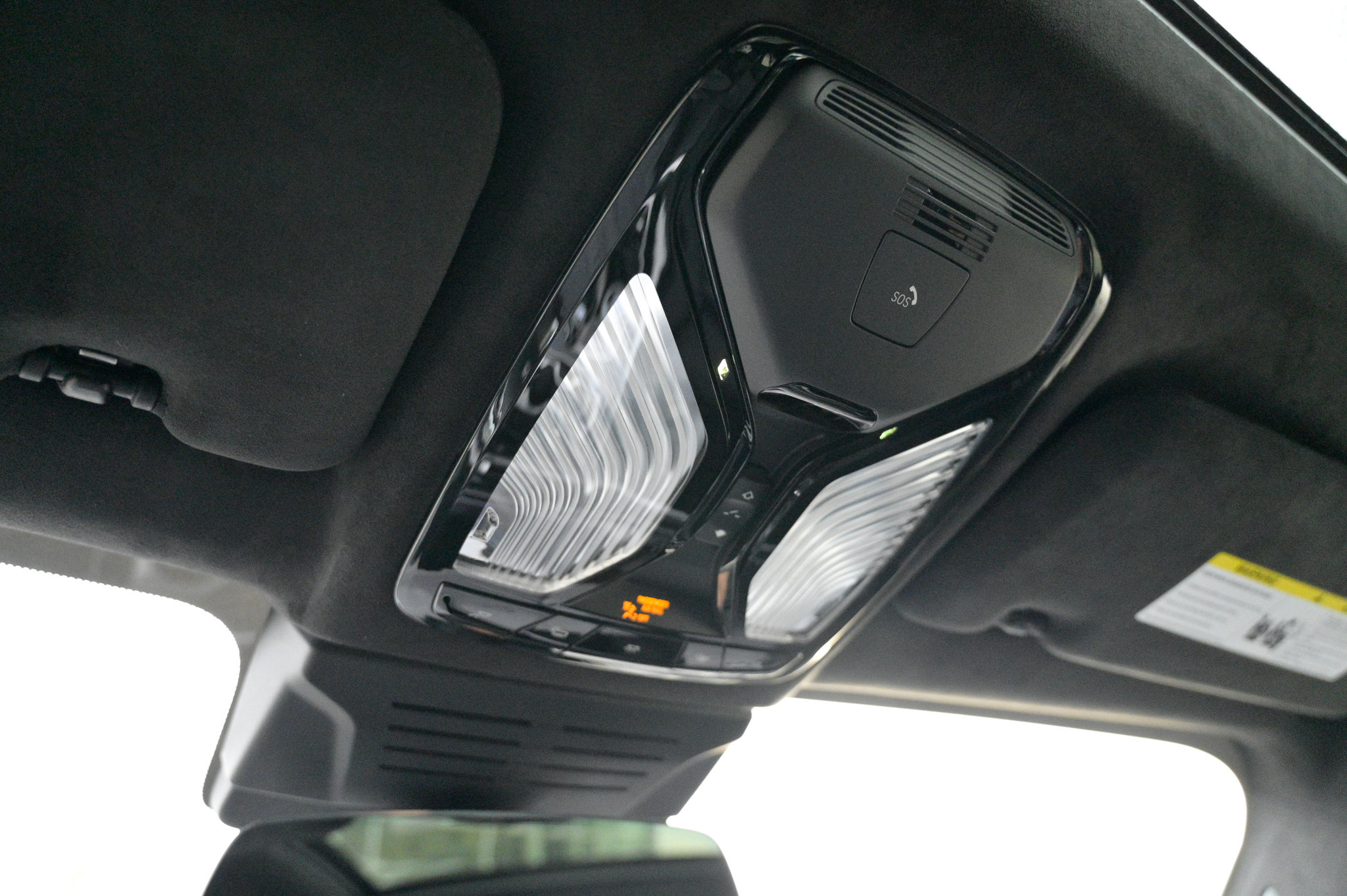 Used 2025 BMW ALPINA XB7 image 32