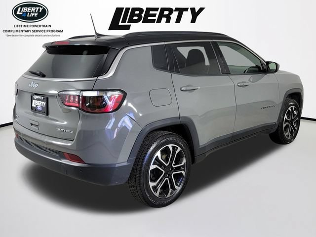 Used 2024 Jeep Compass Limited AWD/4WD image 3