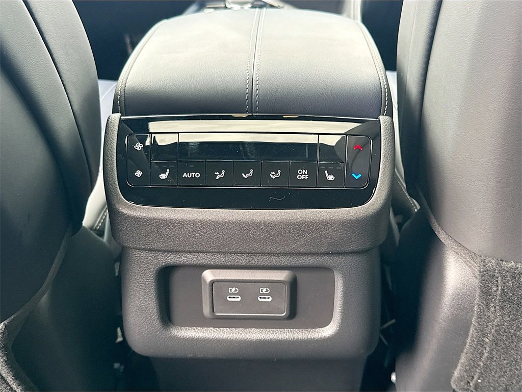 New 2026 INFINITI QX60 Sport w/ Dark Cargo Package image 27