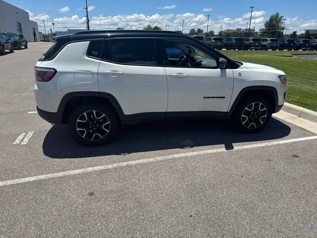 Used 2019 Jeep Compass Trailhawk AWD/4WD image 3