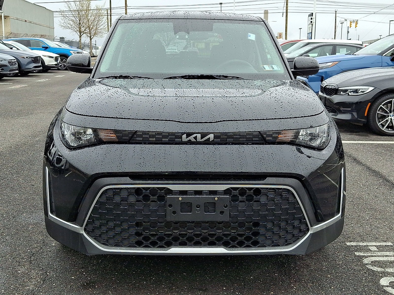 Used 2023 Kia Soul LX FWD image 2