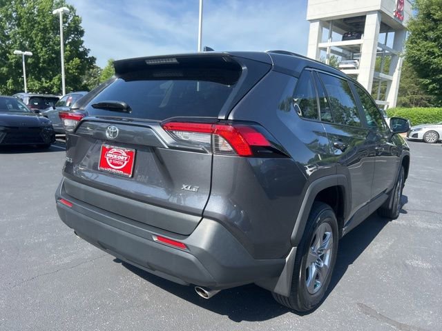 Used 2024 Toyota RAV4 XLE w/ Convenience Package FWD image 7