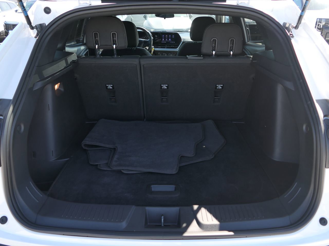 Used 2024 Chevrolet Trax RS w/ Driver Confidence Package image 23