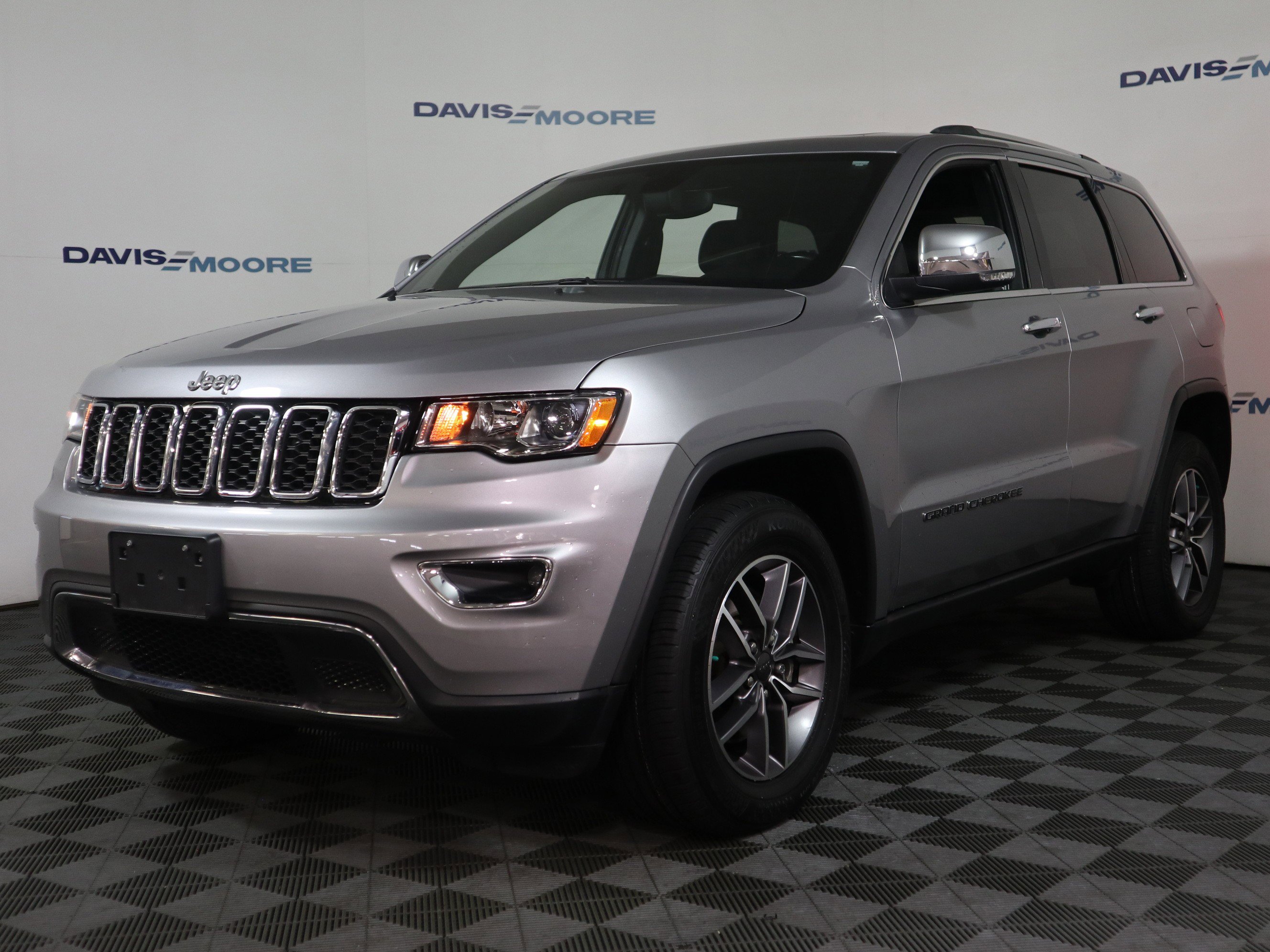 Used 2021 Jeep Grand Cherokee Limited w/ Luxury Group II image 12
