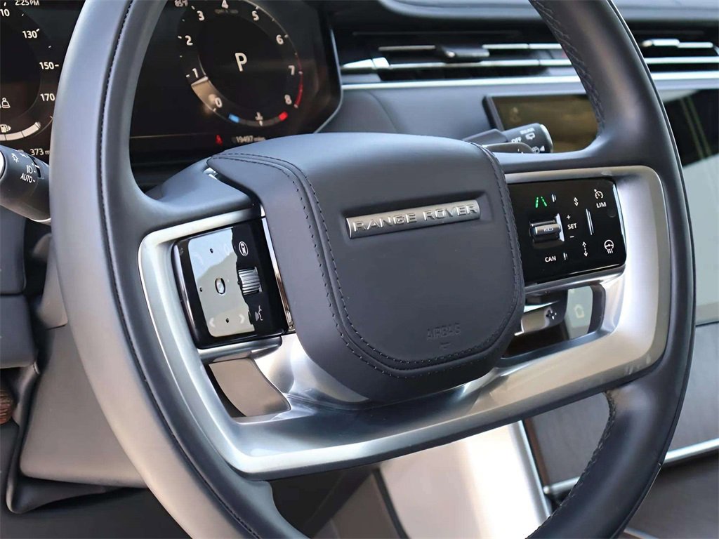 Used 2024 Land Rover Range Rover SE image 43
