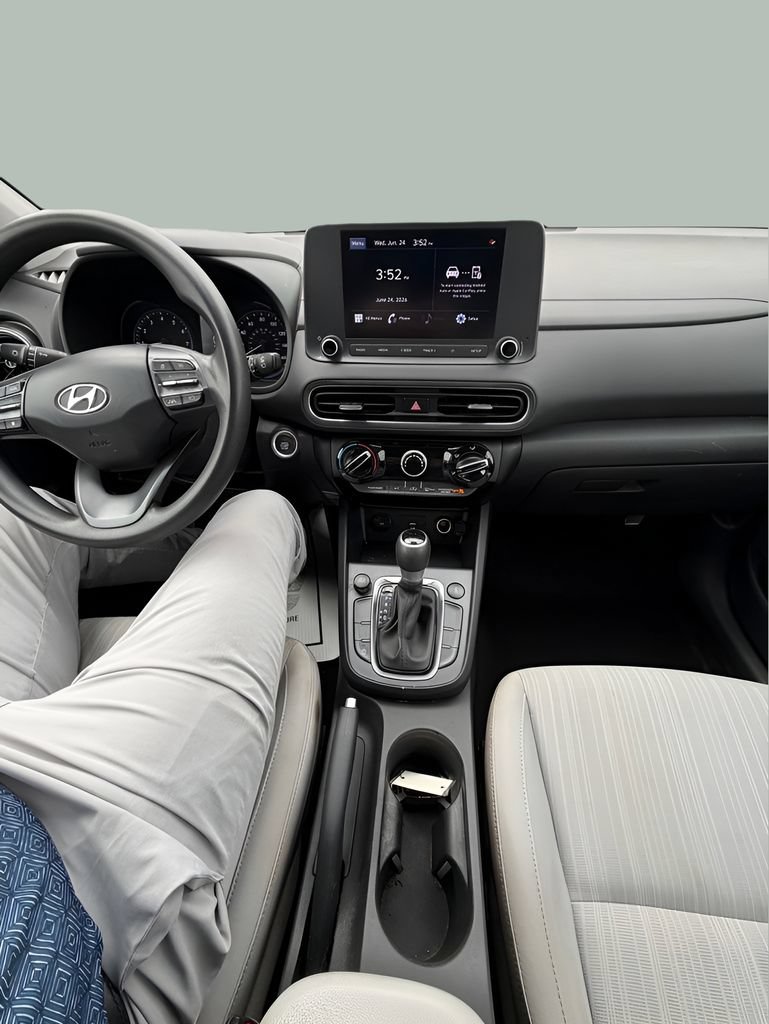 Used 2022 Hyundai Kona SEL AWD/4WD image 25