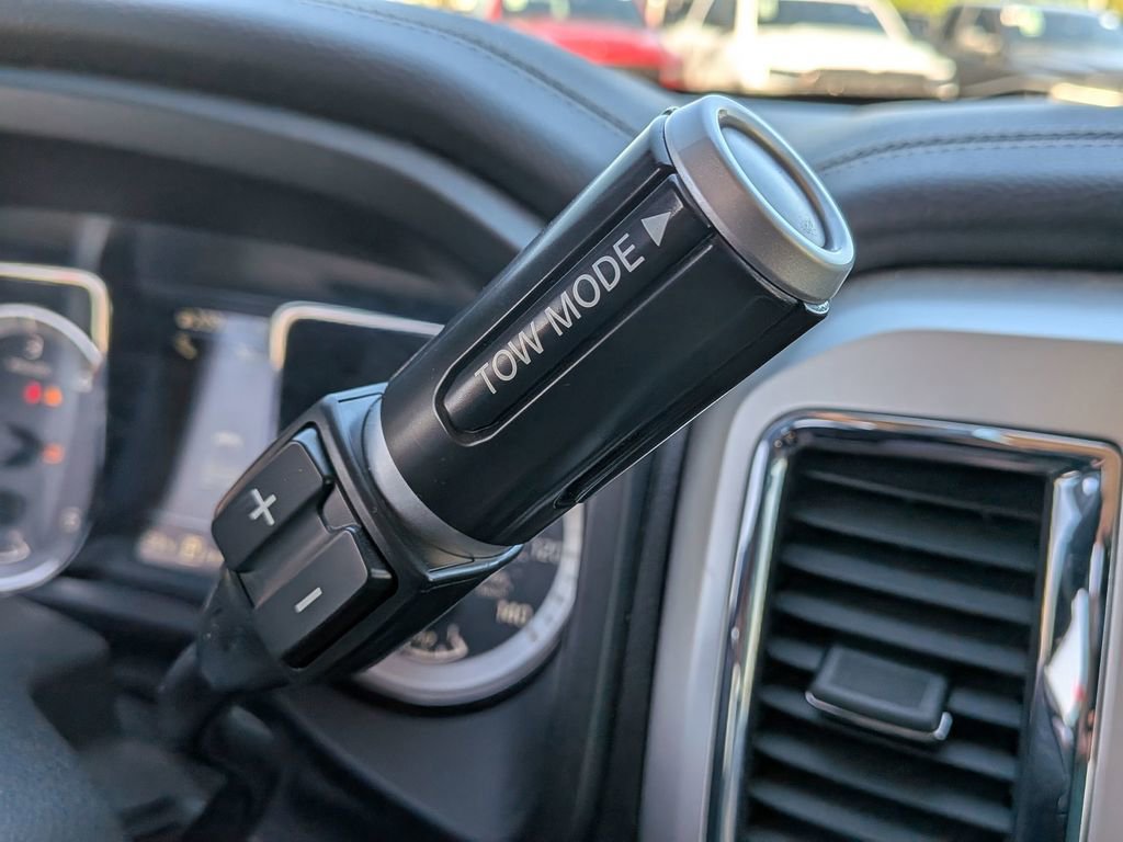 Used 2019 Nissan Titan PRO-4X w/ Pro-4x Convenience Package image 33