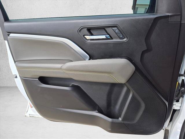 Used 2024 Chevrolet Colorado ZR2 w/ Safety Package AWD/4WD image 12