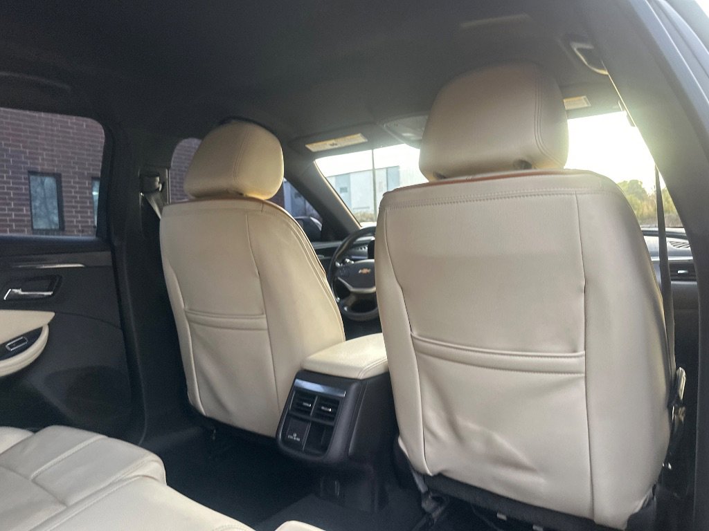 Used 2019 Chevrolet Impala Premier FWD image 15