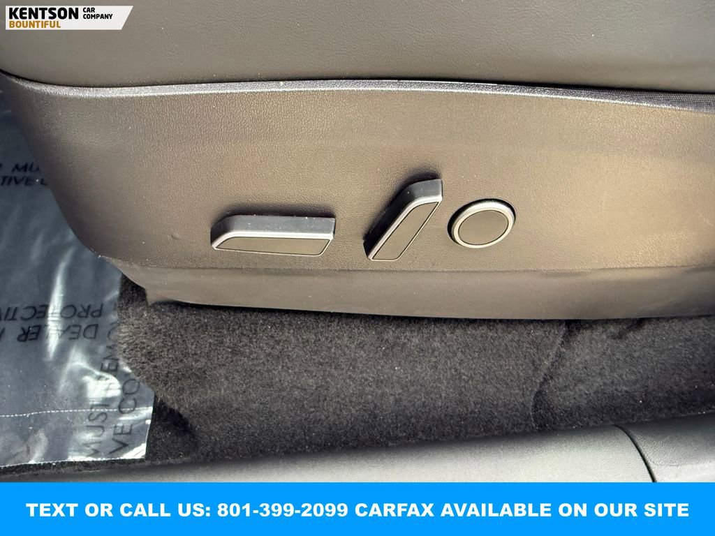 Used 2023 Tesla Model Y Long Range image 30